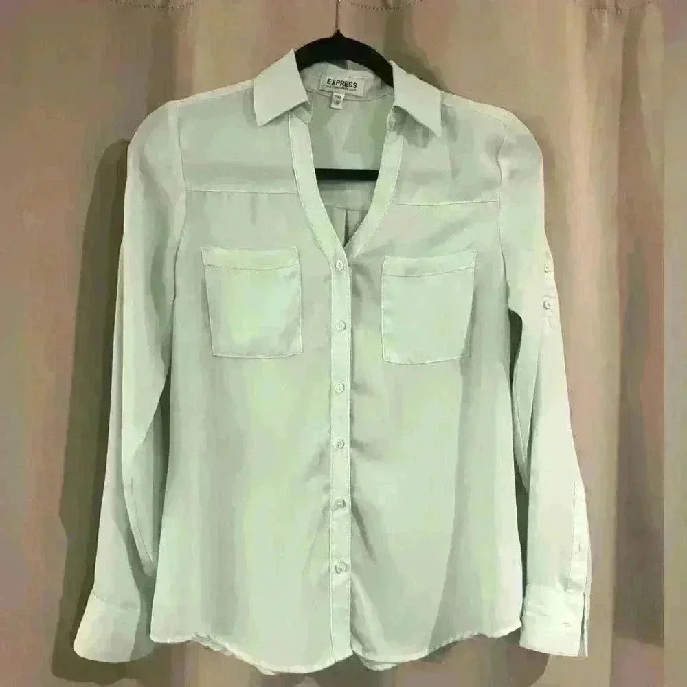 Women’s Green Express Button Down Blouse